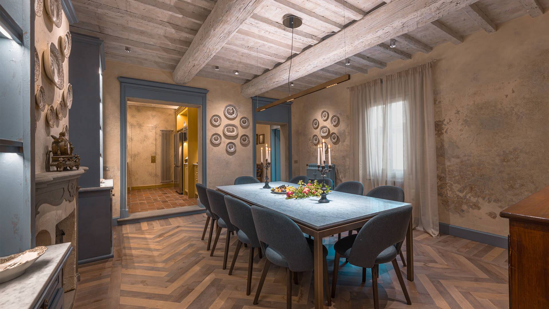 dining room 