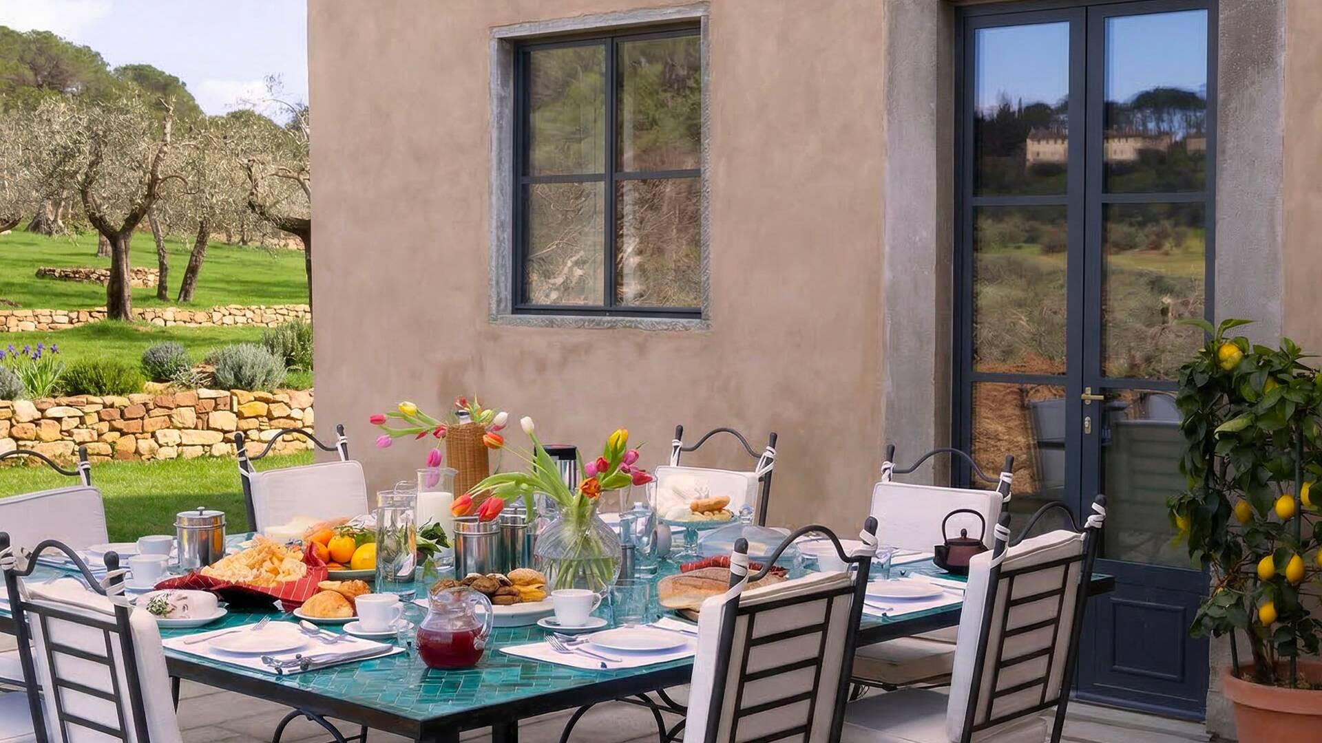 al fresco dining area