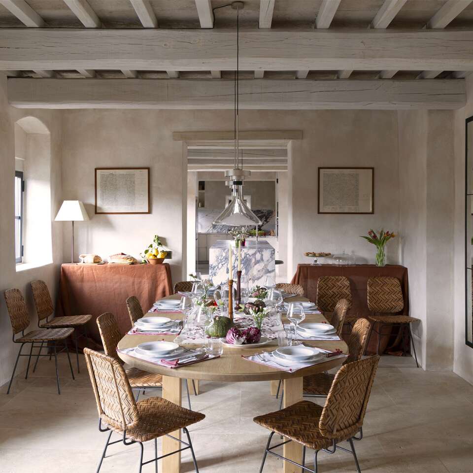 contemporary living room 