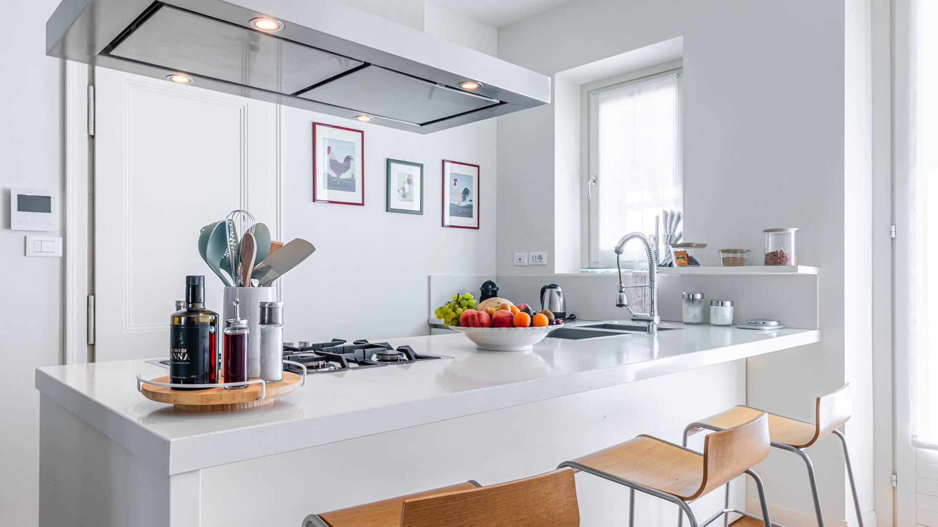 fully equipped kitchen