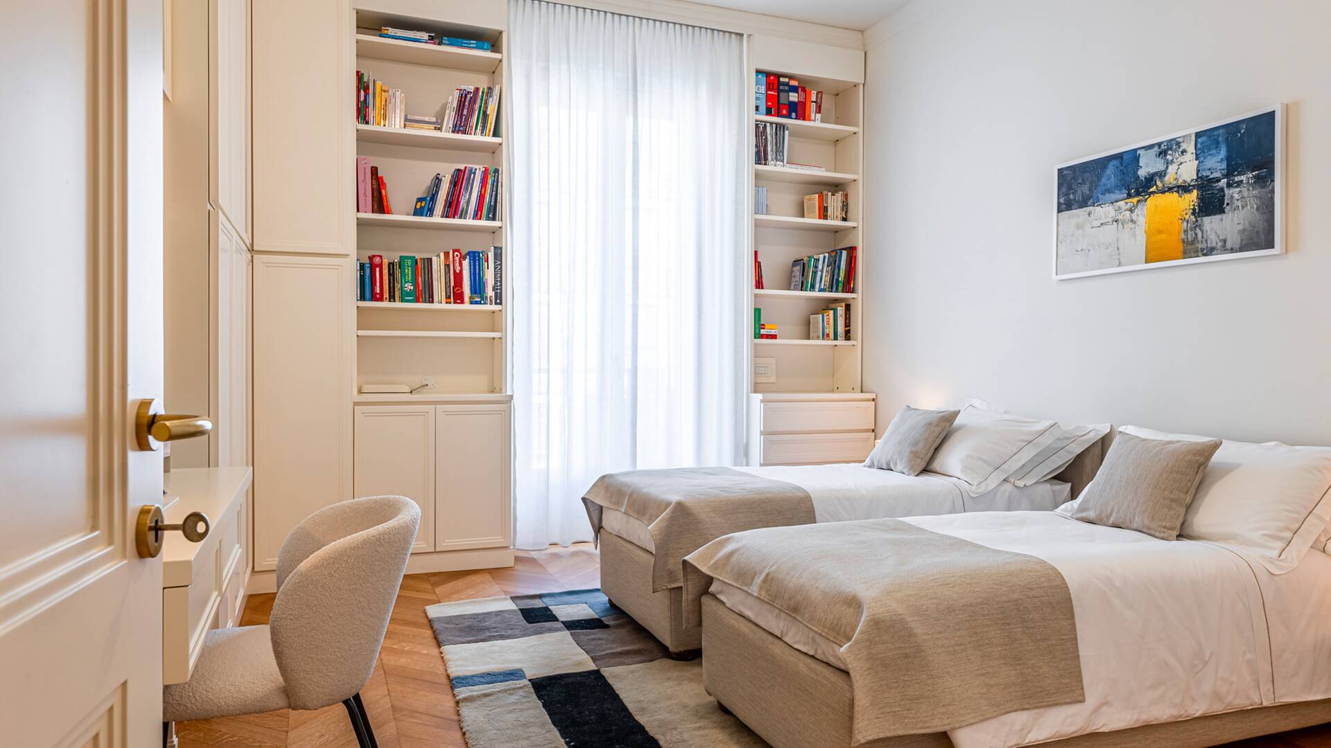 twin bedroom