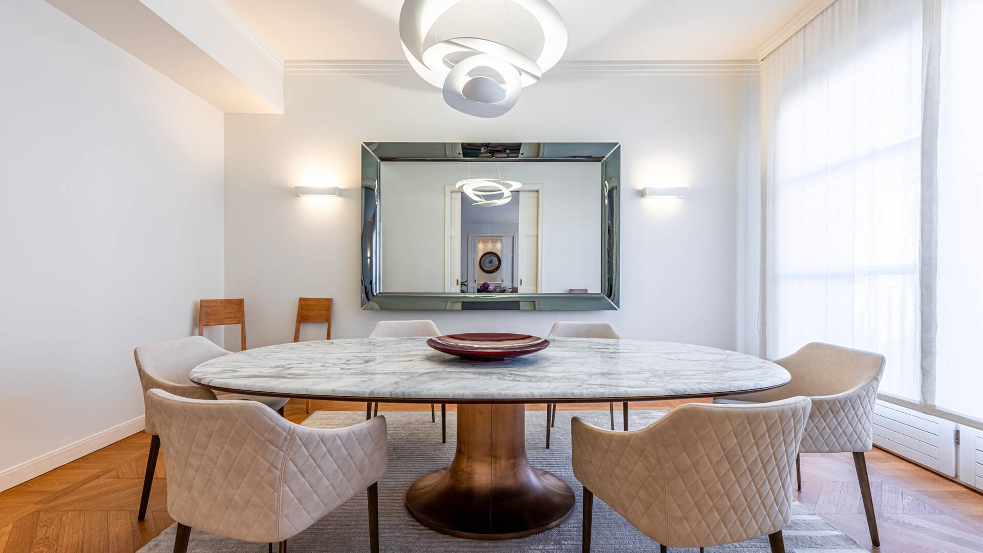 dining room 