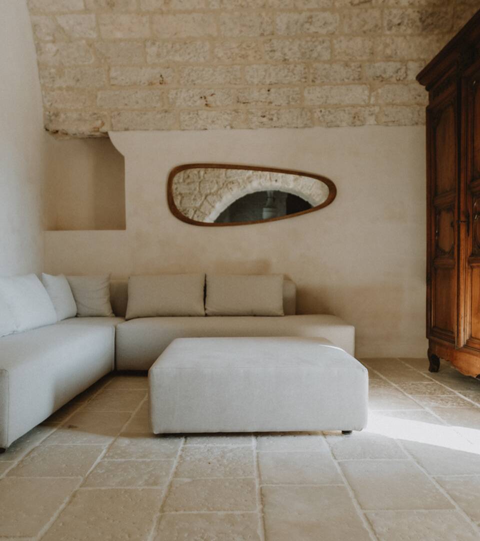 living room 