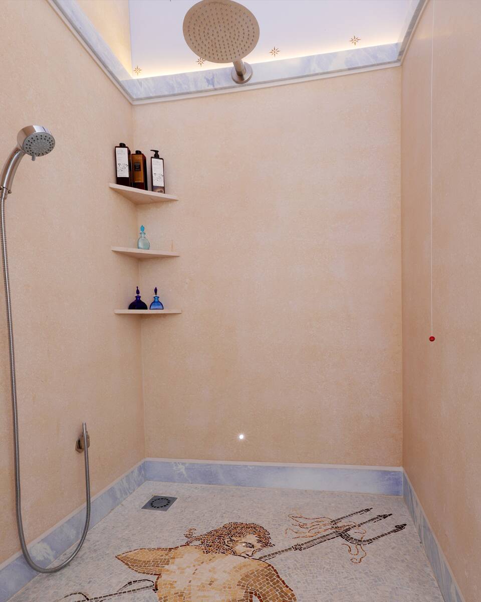 En suite bathroom