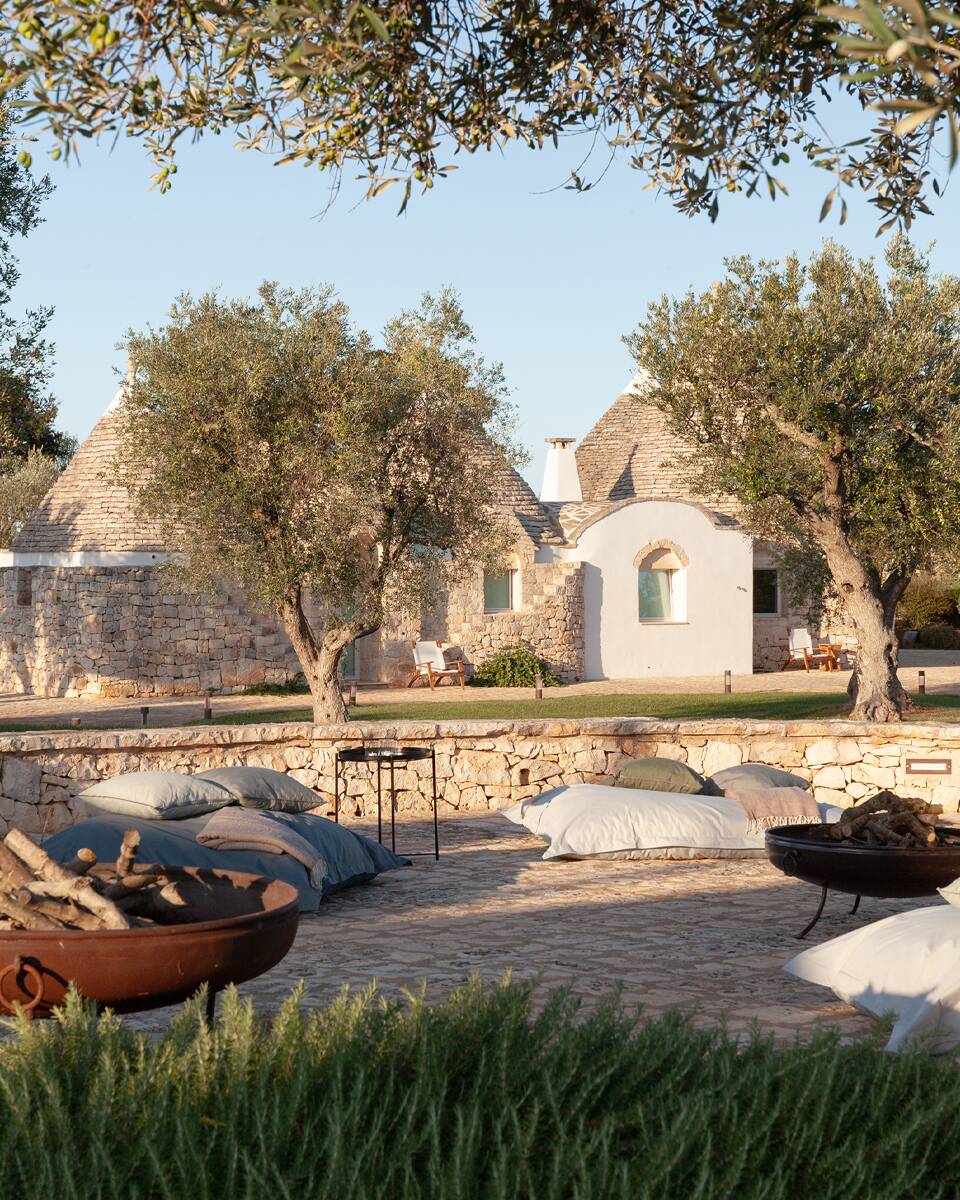 outdoor firepit 