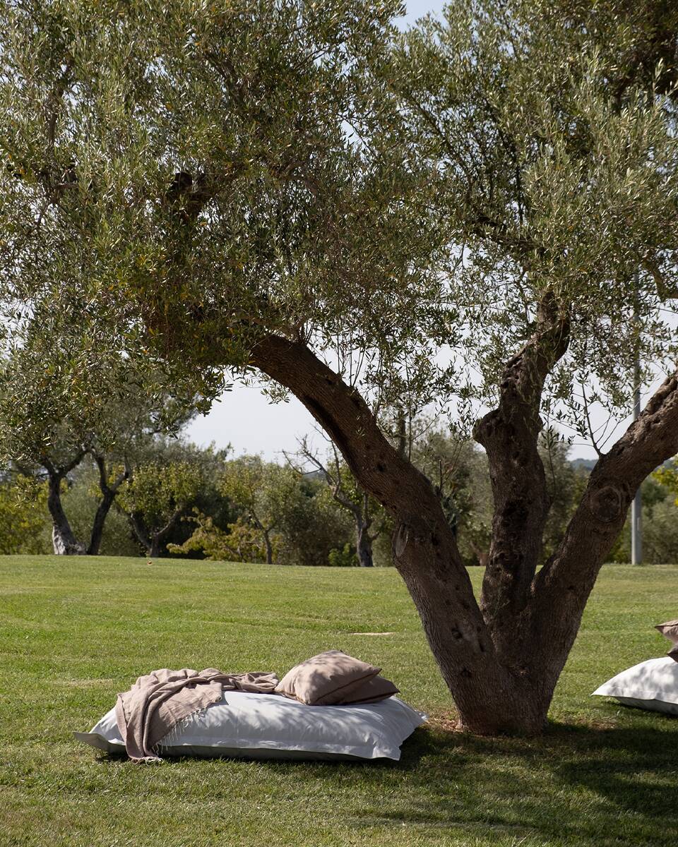 lounge area in the garden