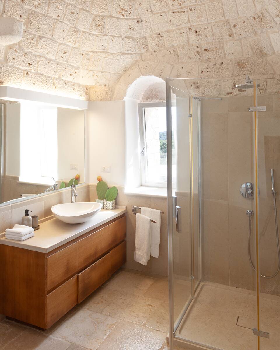 en suite bathroom