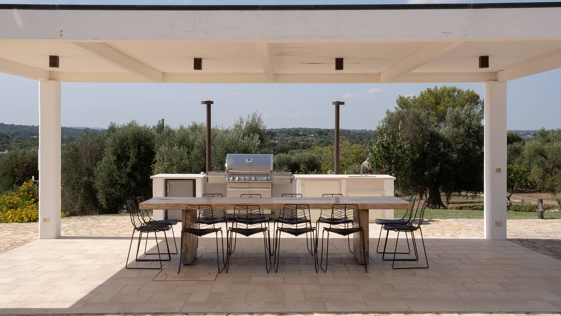 outdoor pergola with BBQ area