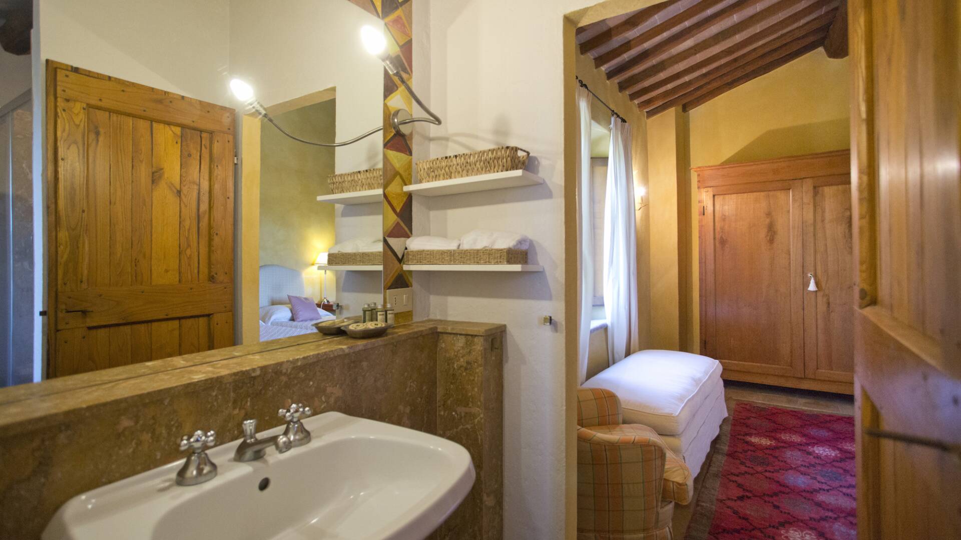 bathroom of bedroom 3