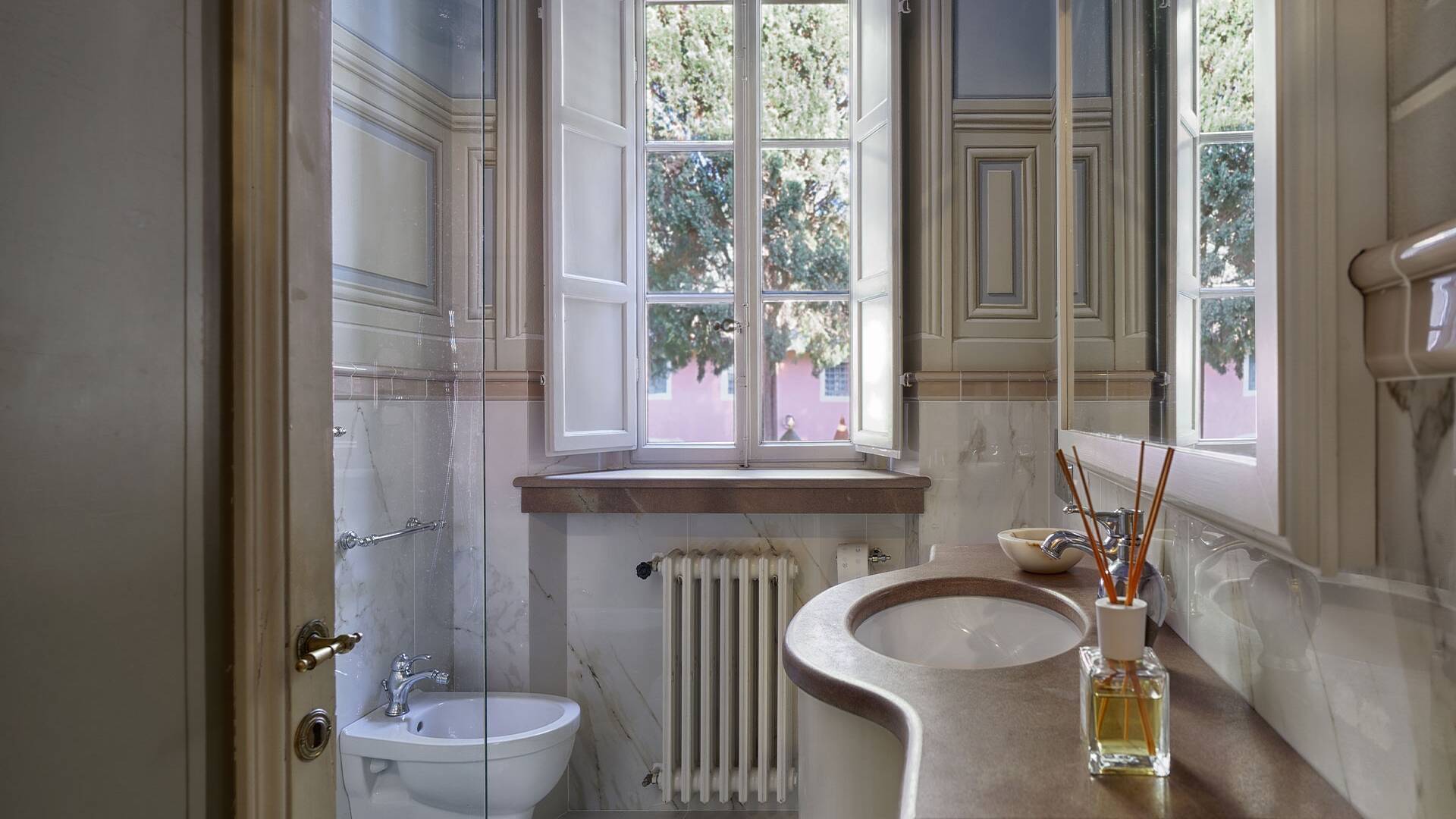 en suite bathroom 