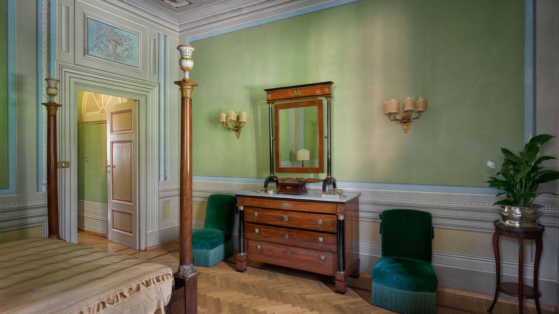 first floor, double bedroom 