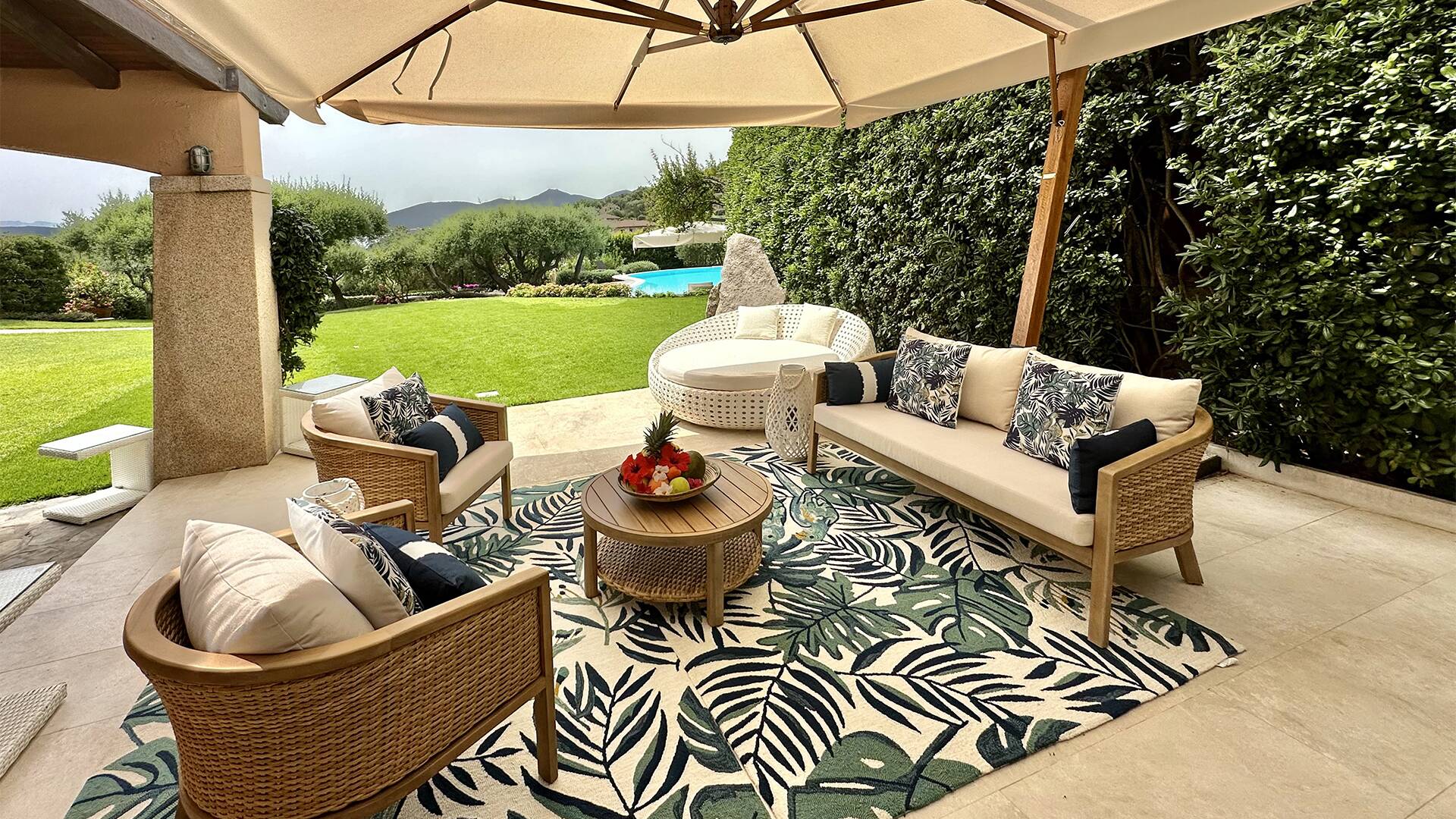 lovely pergola by the pool