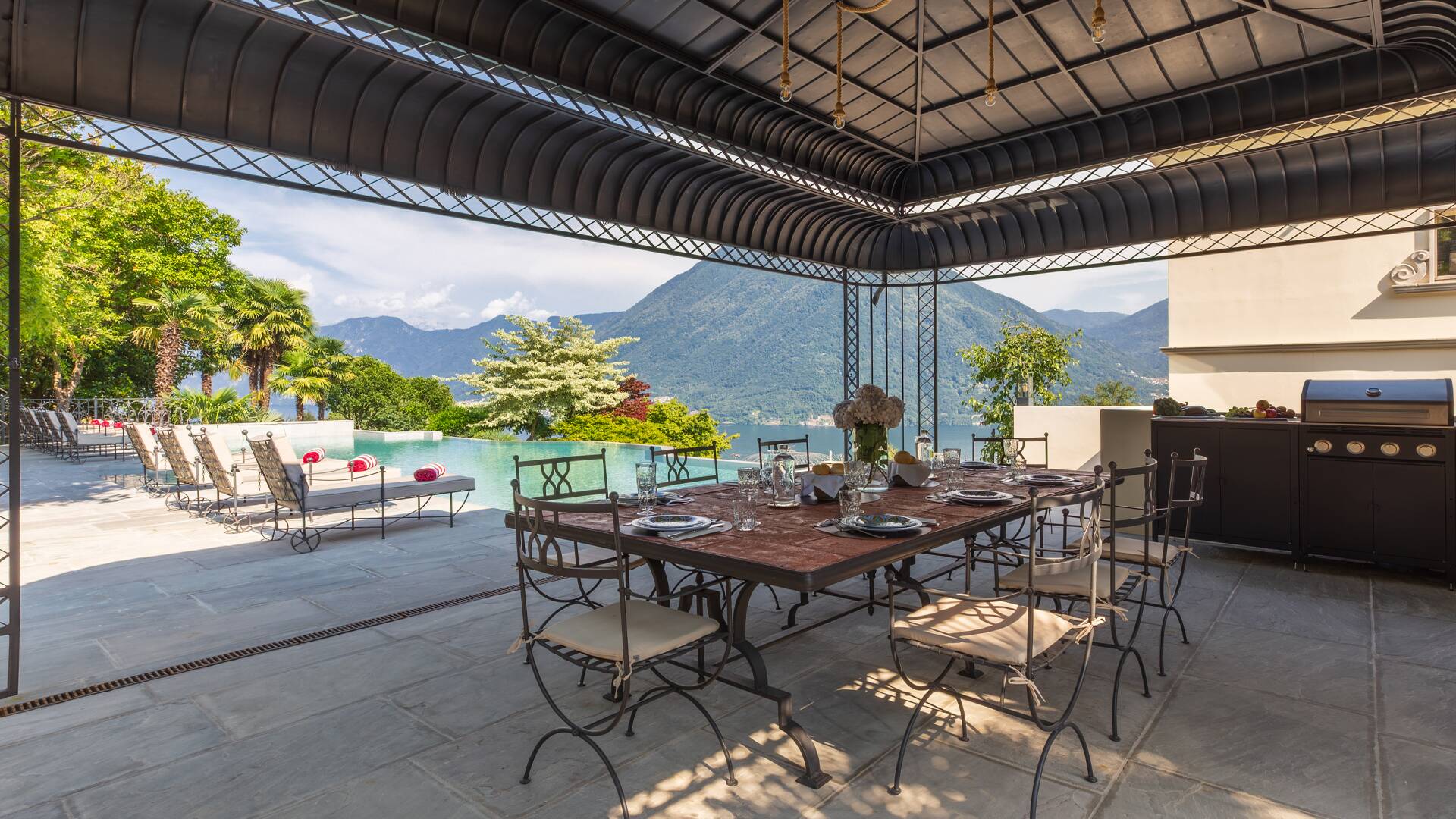 Outdoor porch with BBQ area