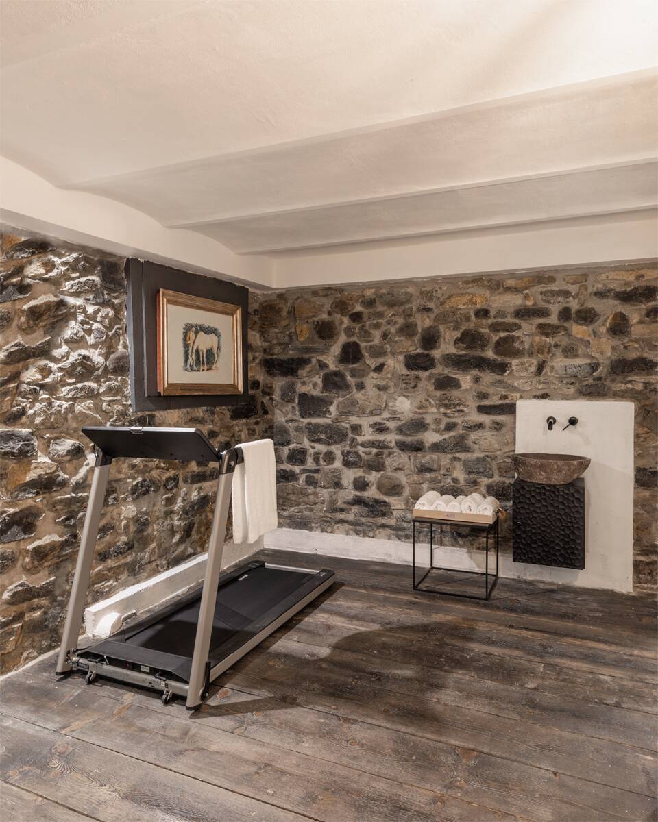 Treadmill, gym
