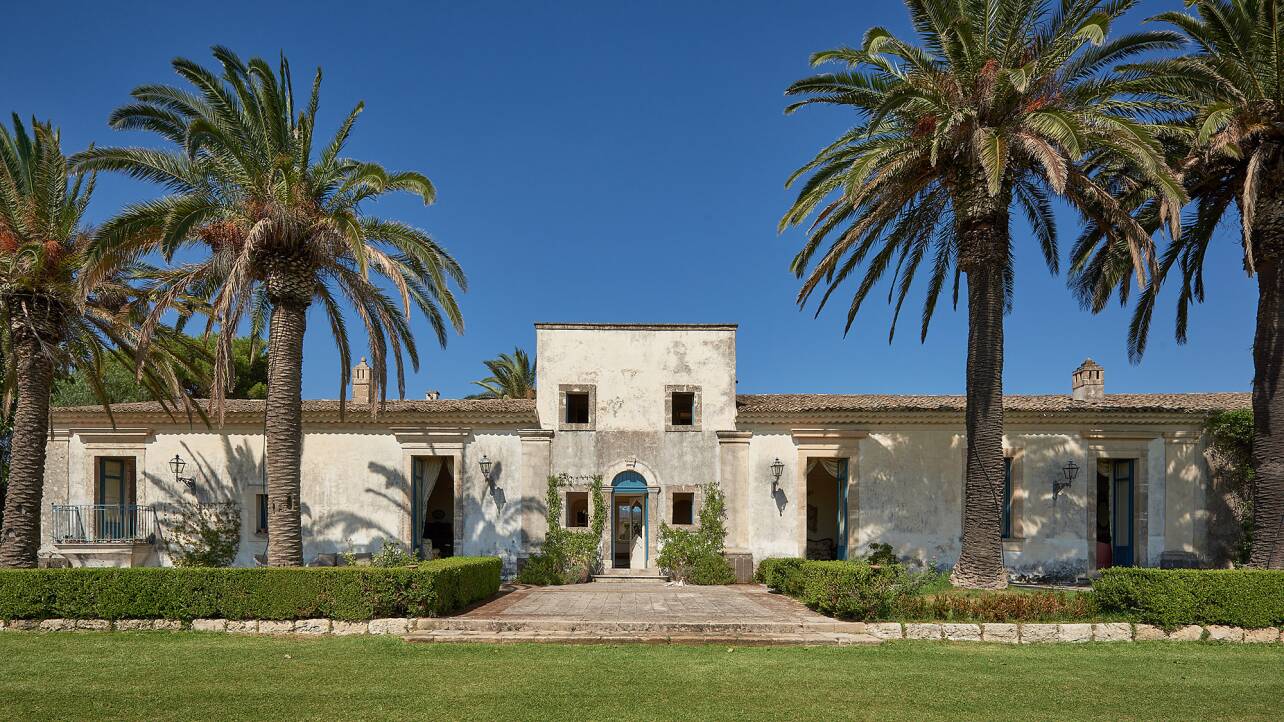 Luxury villa Siciliana for rent in Sicily, siracusa Home In Italy
