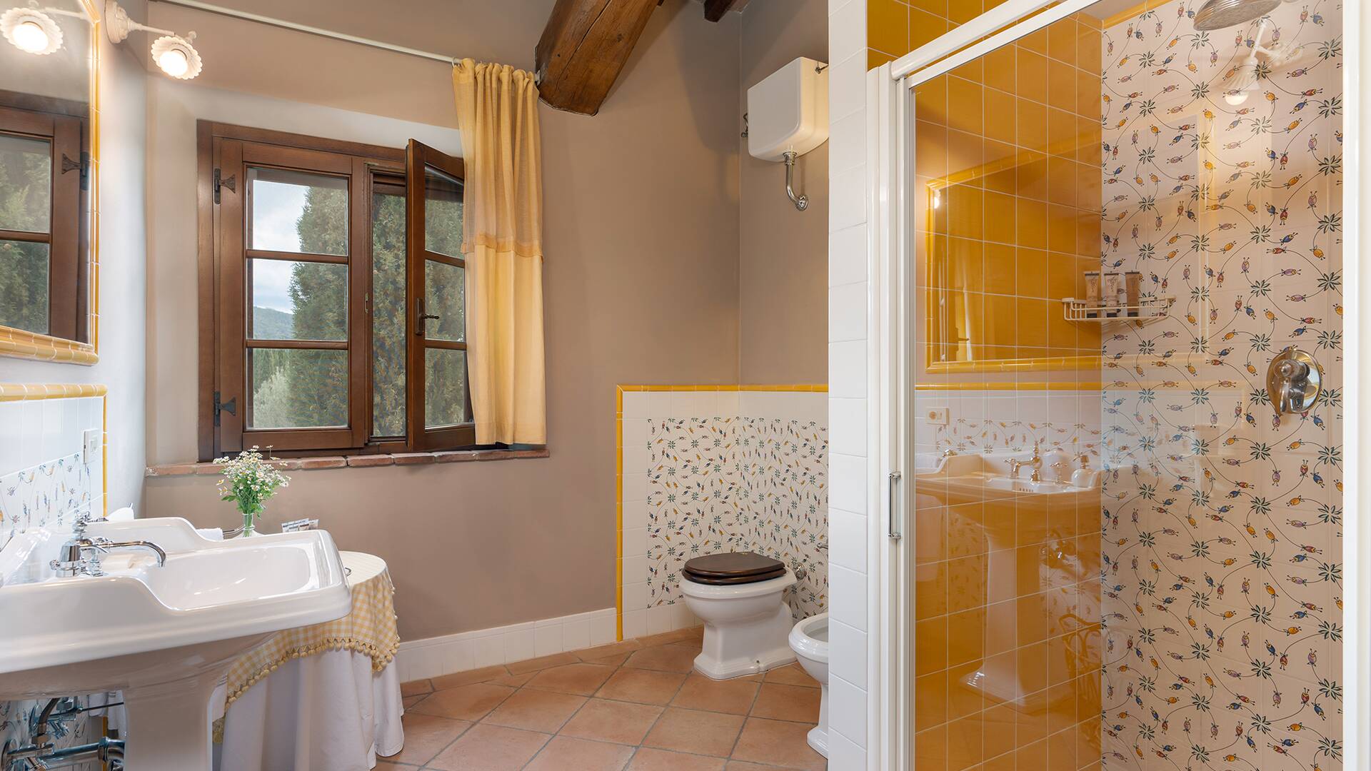bathroom with shower cabin