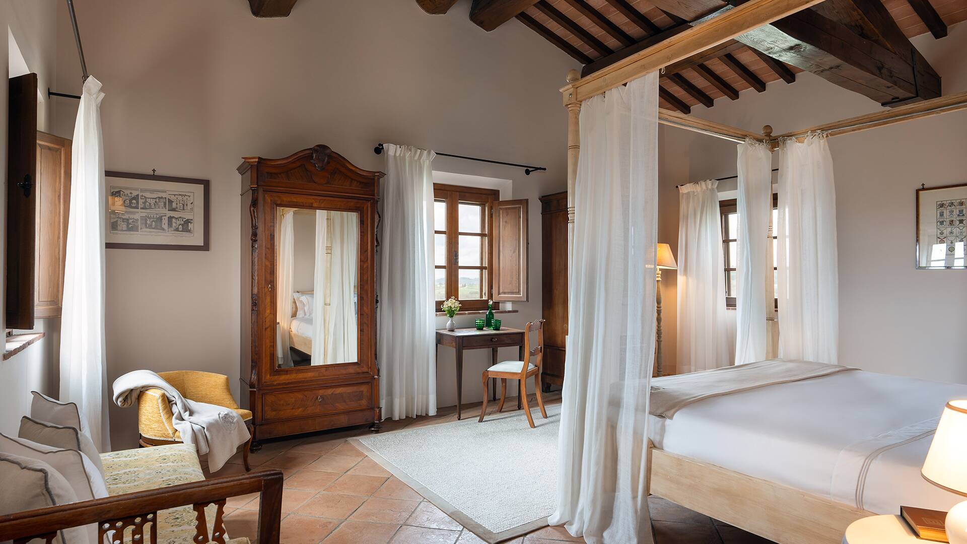 luxury double canopy bed