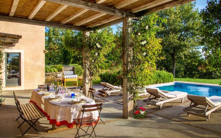 outdoor patio with BBQ