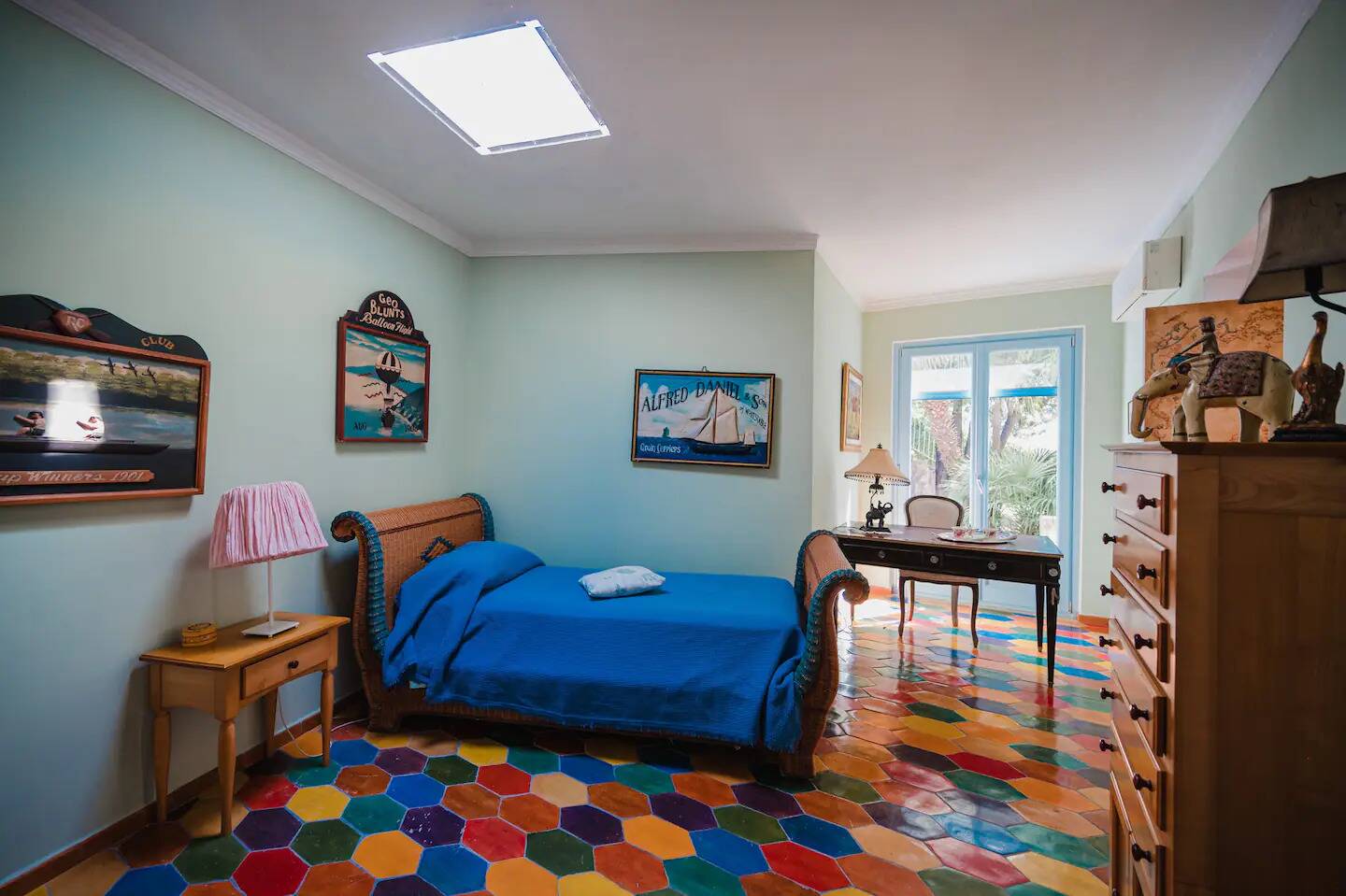 single bedroom 4