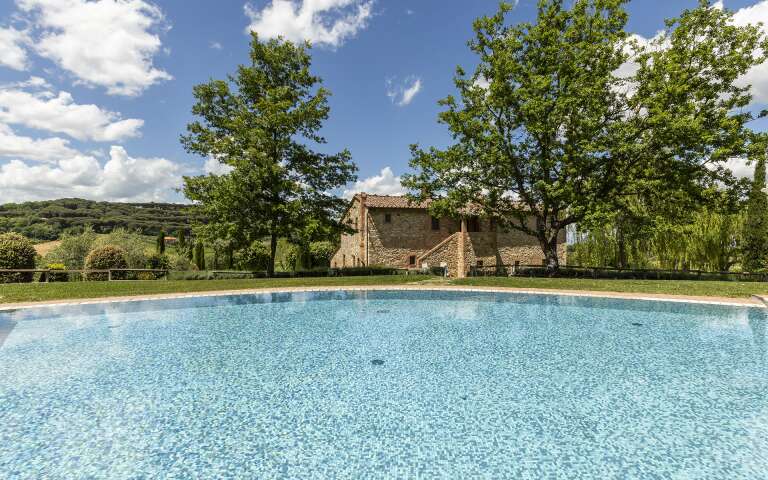 luxury villa for rent with private pool in Montepulciano, Tuscany
