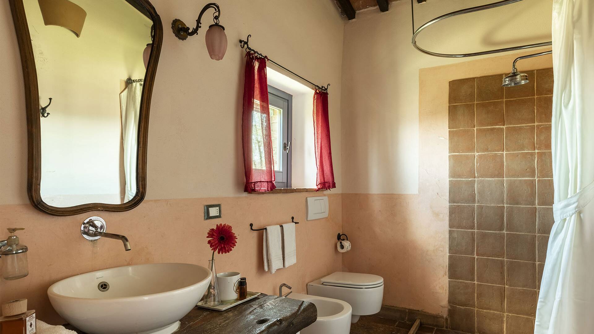 bedroom Baldassarre Peruxxi, en suite bathroom