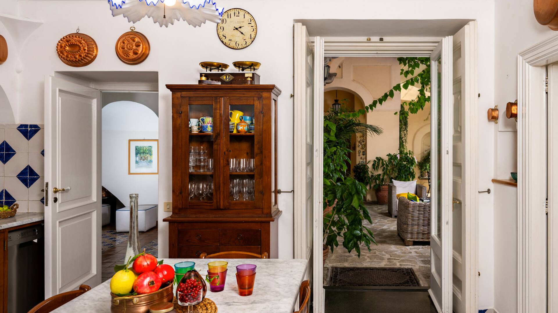 kitchen with direct access to outdoor