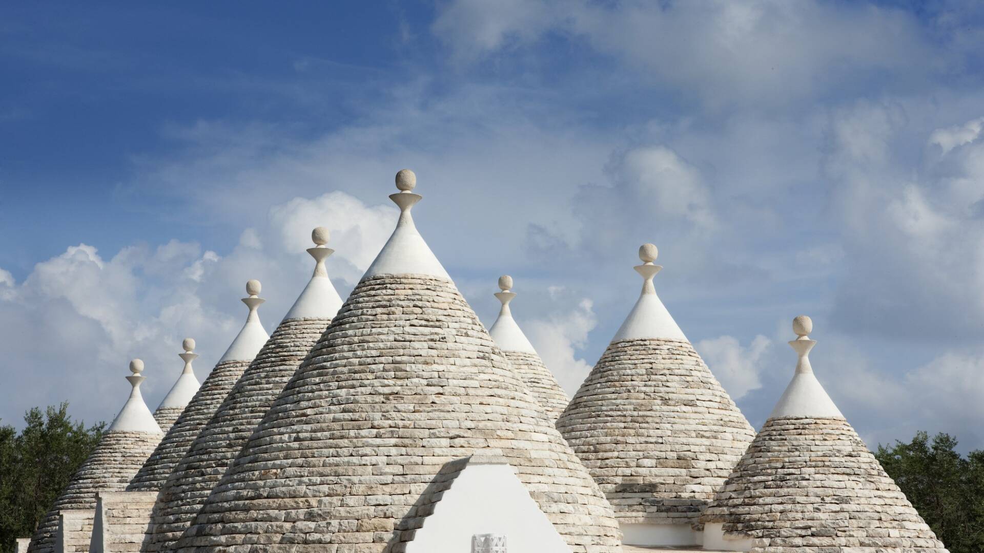 trulli, roof-cone houses