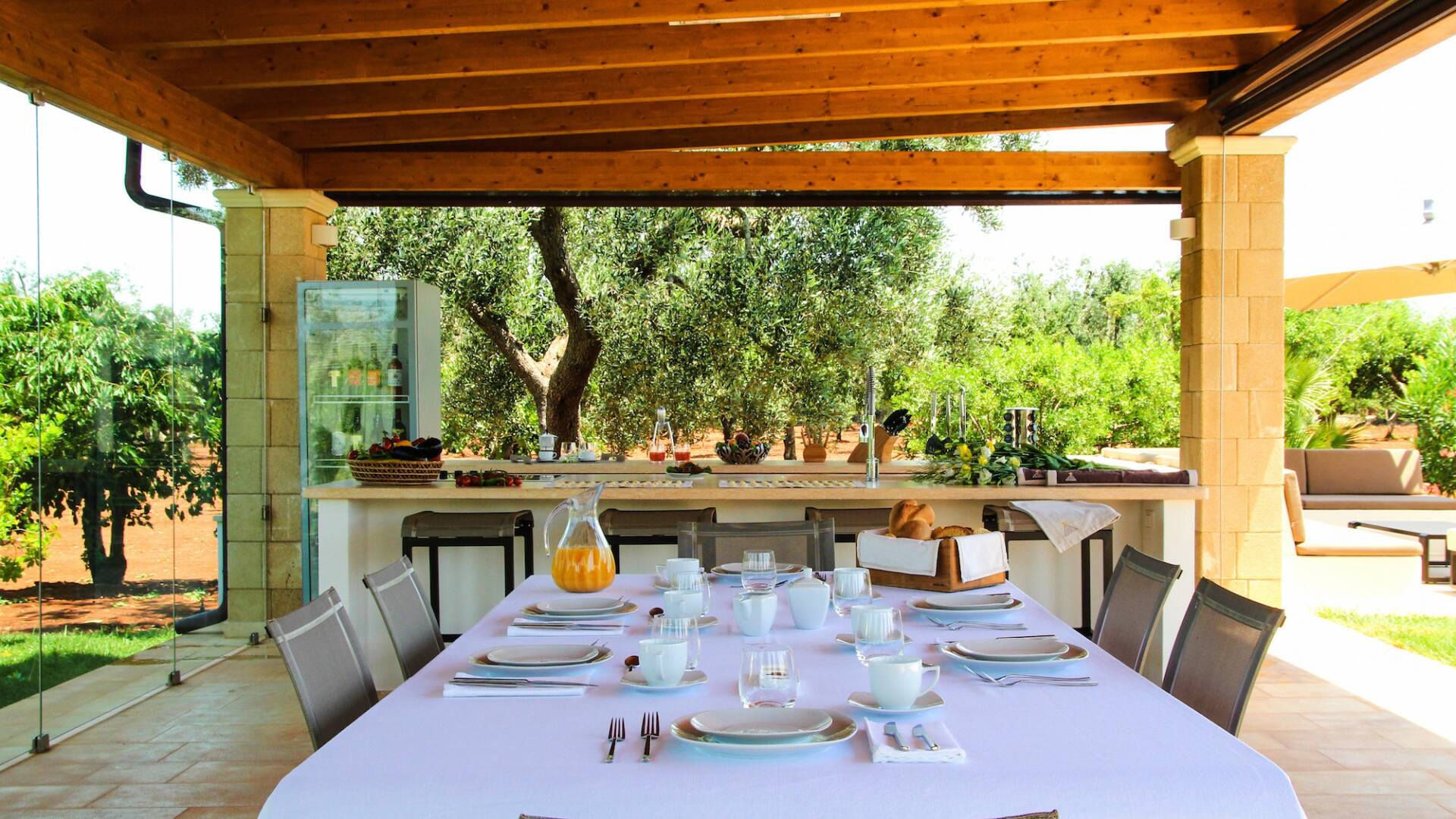 al fresco dining area