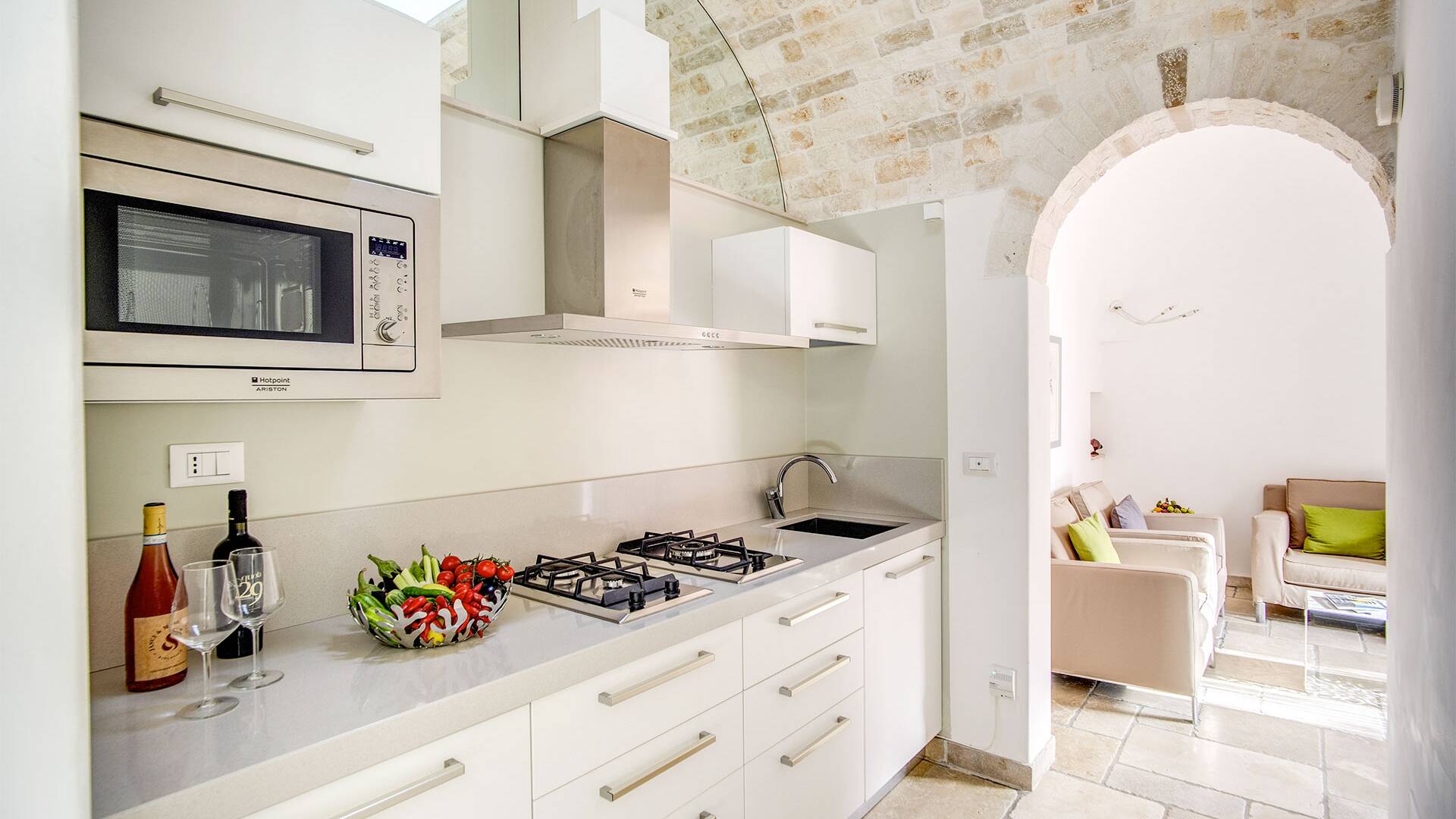 fully equipped kitchen