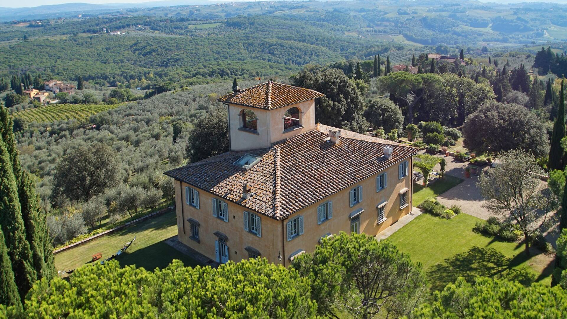luxury villa Canova near Florence