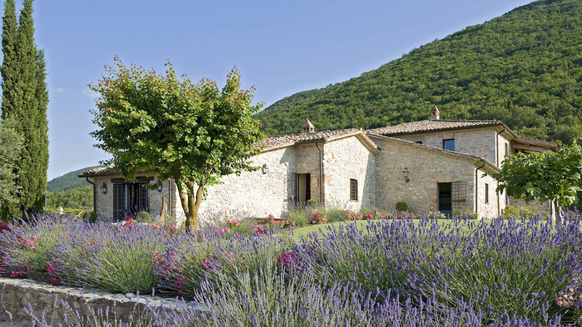 luxury villas rentals in Umbria