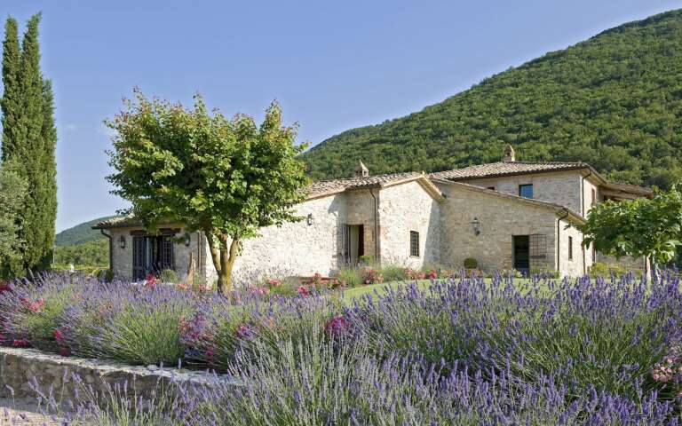 luxury villas rentals in Umbria