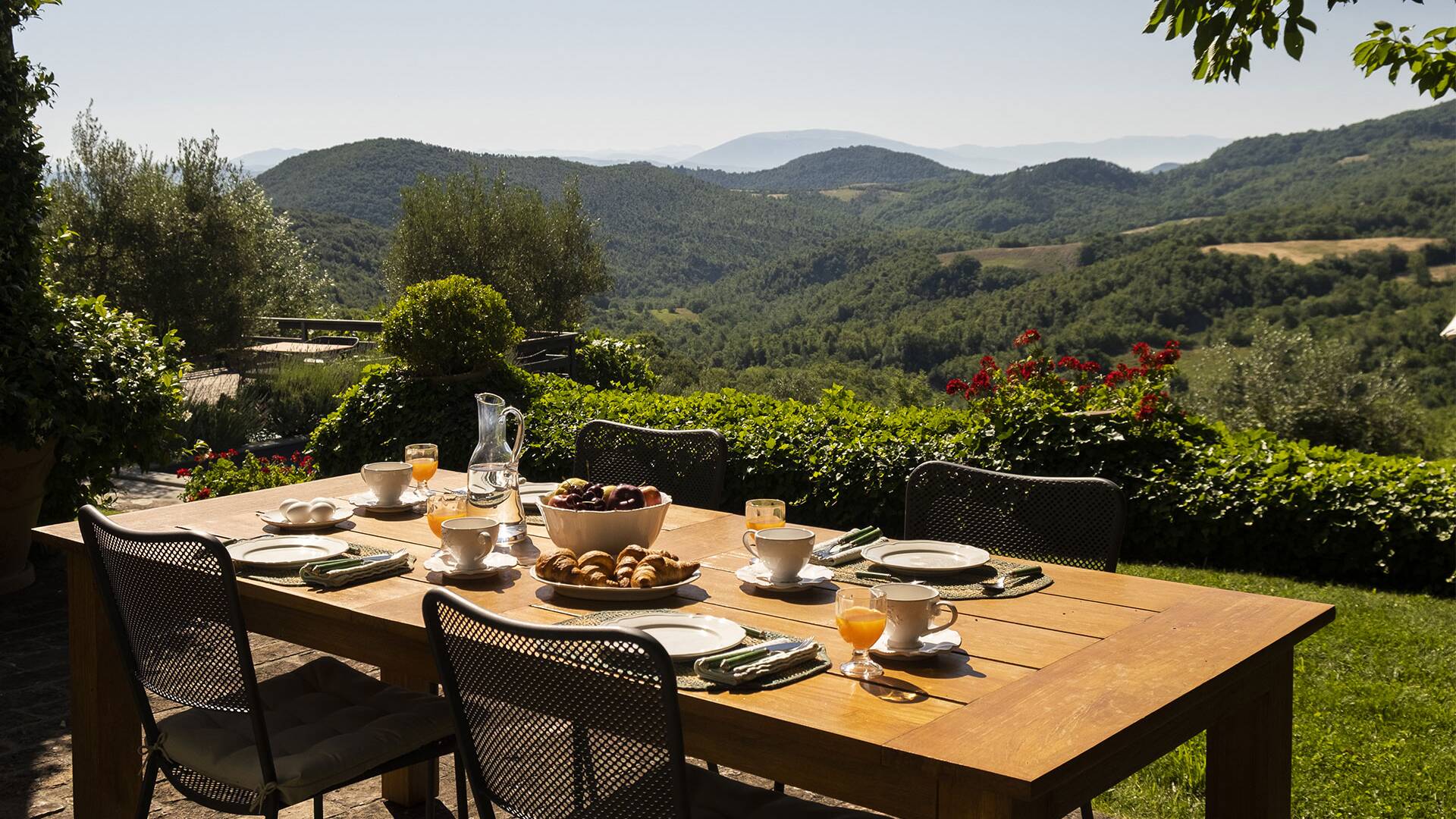 breakfast with countryside view