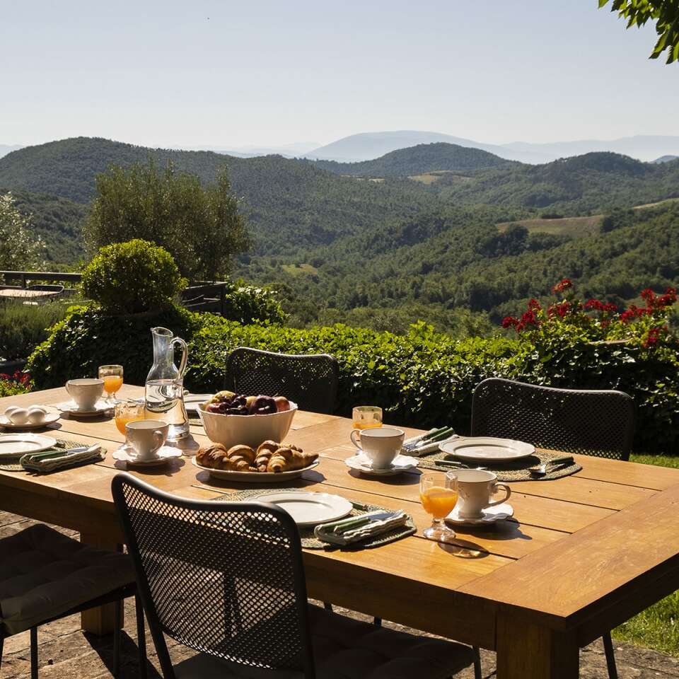 breakfast with countryside view