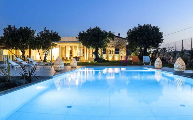 luxury villa for rent in Sicily