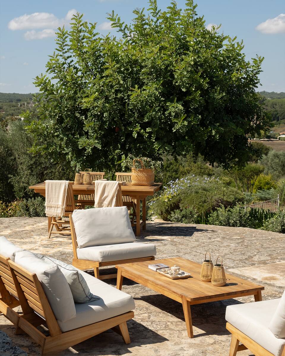 outdoor relaxation area