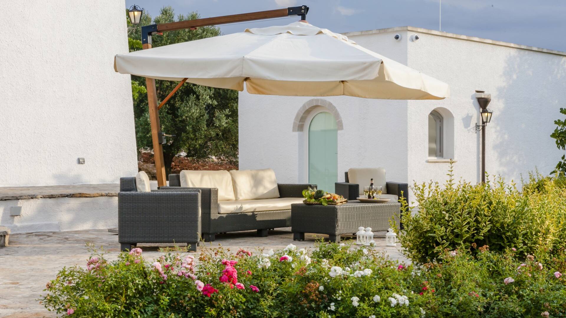covered lounge area