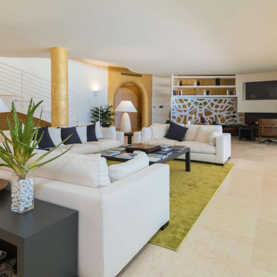 ground floor, living room