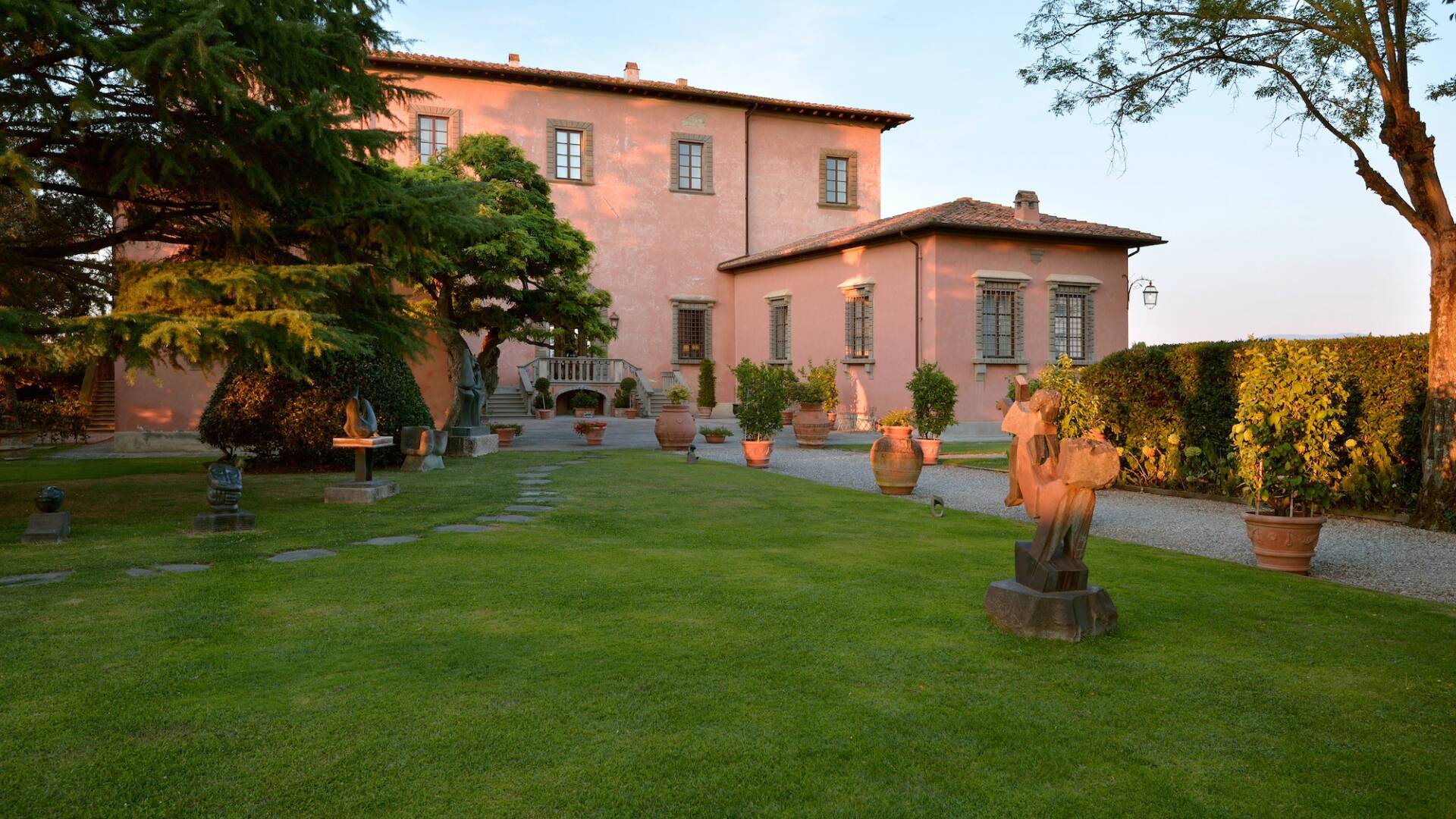 majestic garden around Villa Machiavelli