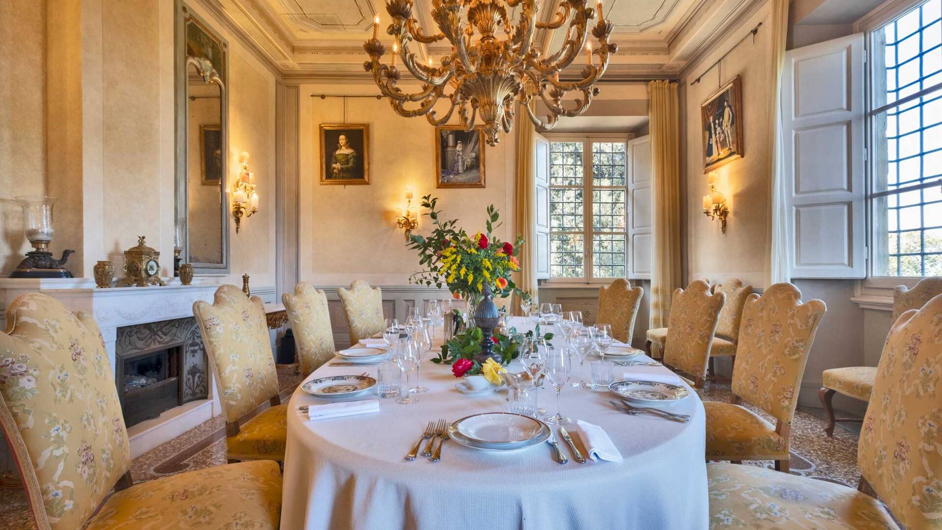 dining room with fireplace