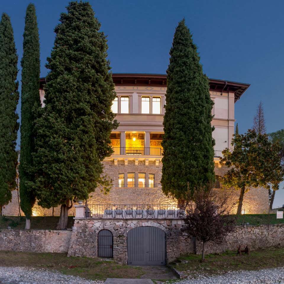 Villa Tira, luxury villa fore rent by Lake Garda