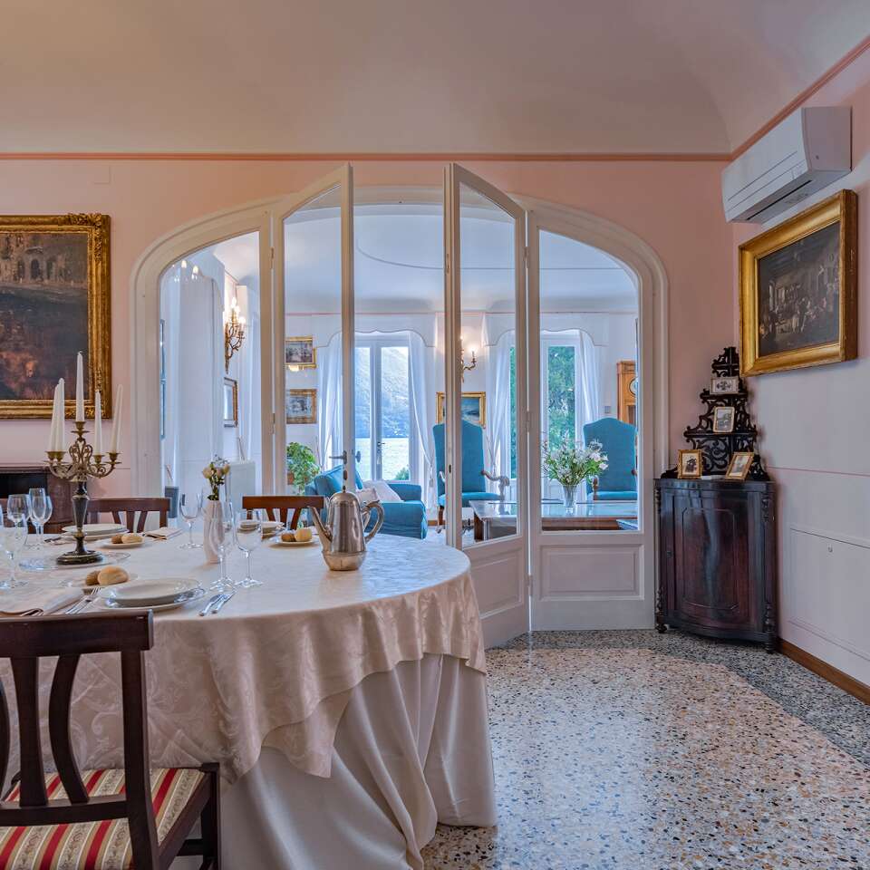 luxury vacation rentals Como lake