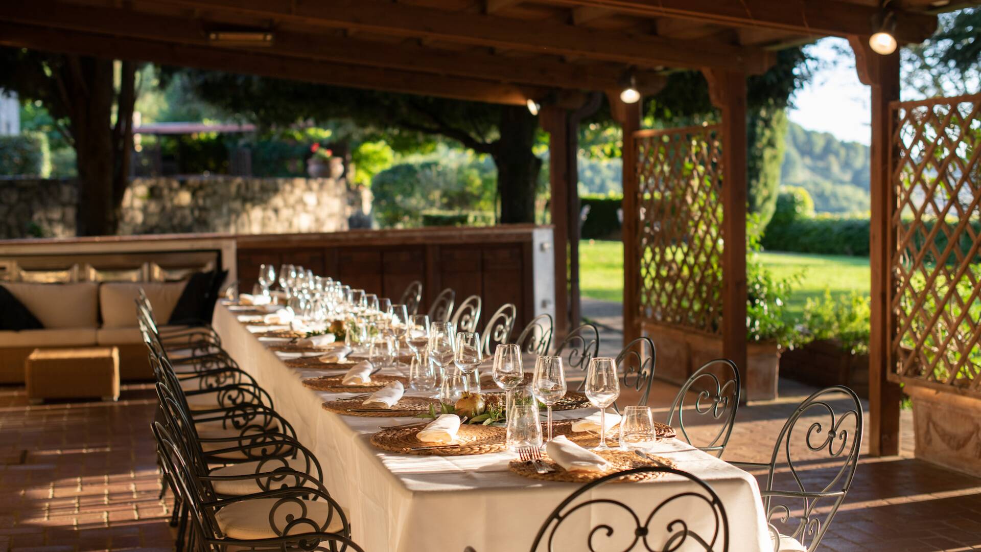 outdoor covered al fresco dining area