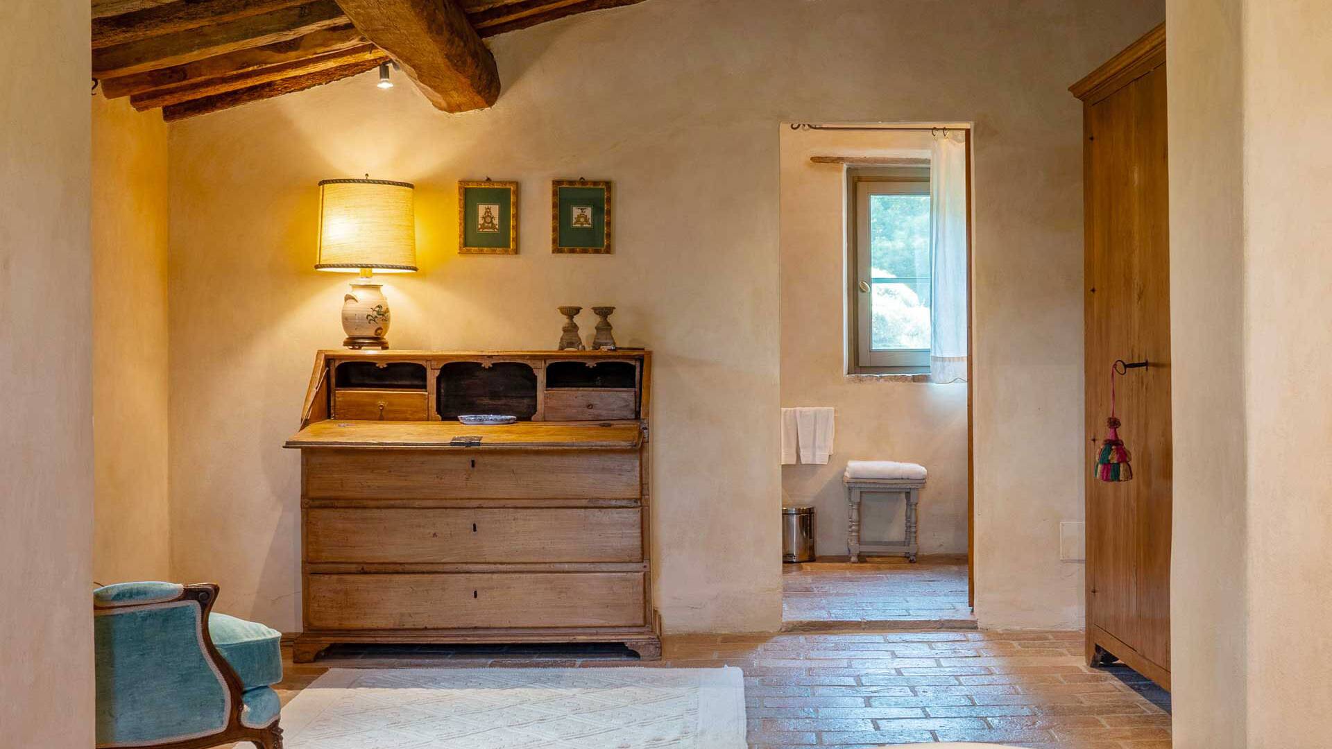 main villa, first floor, master bedroom