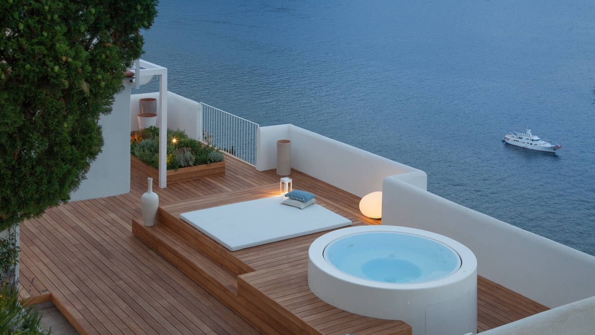 Italian private villas with swimming pool