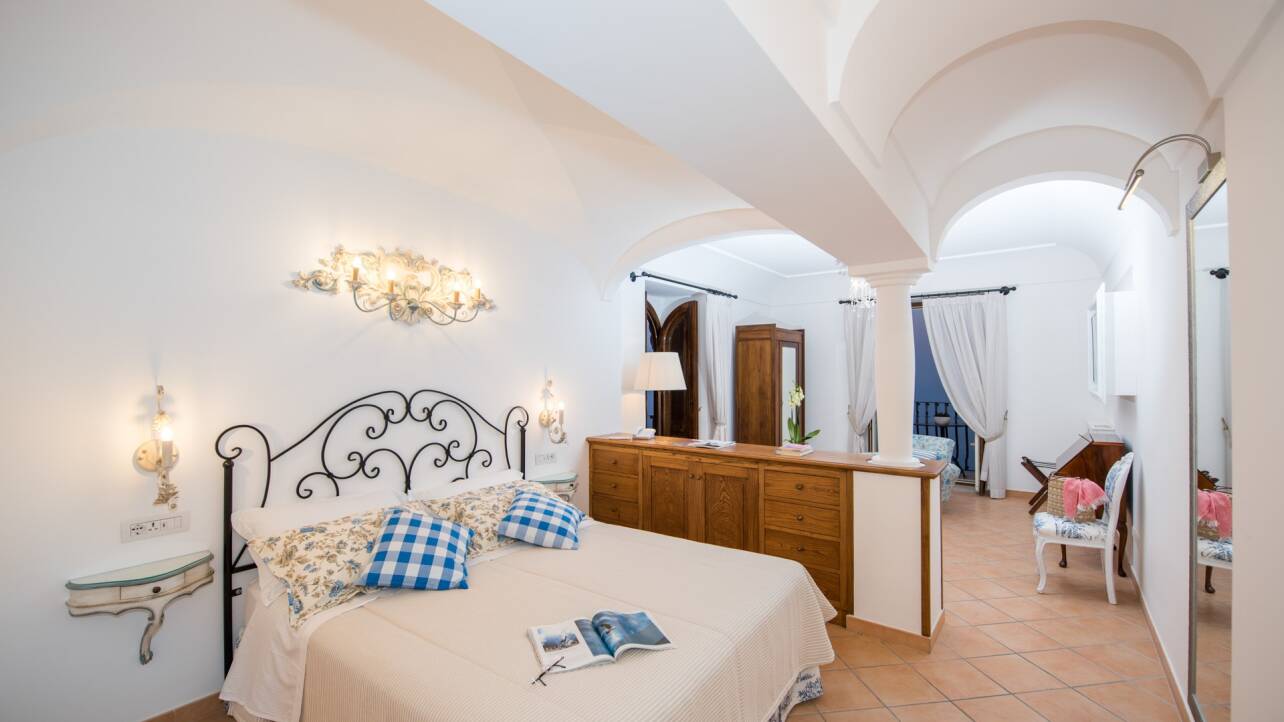 Luxury villa Nettuno for rent in Amalfi Coast, Positano Home In Italy