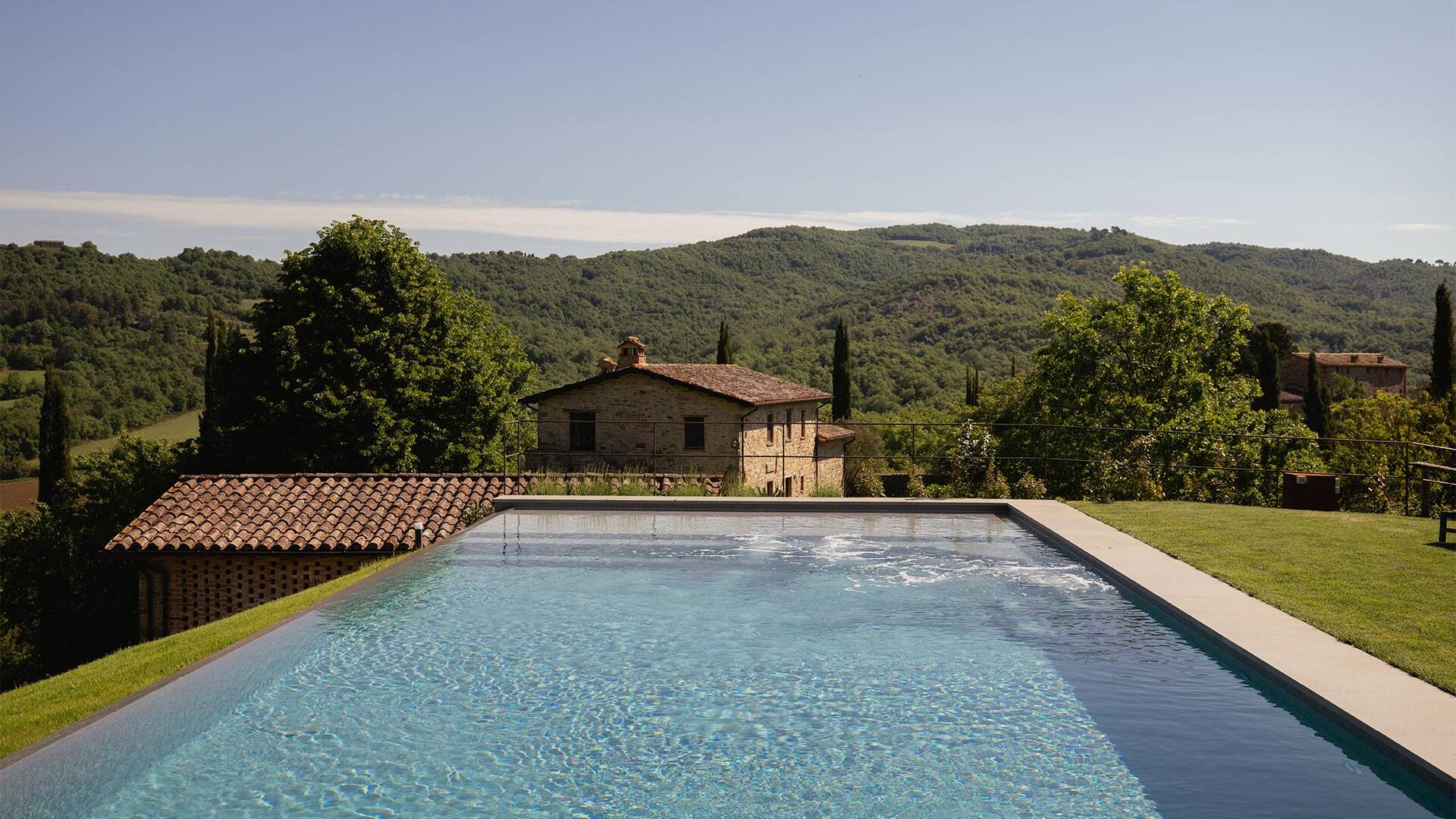 Luxury villa Arcelle for rent in Umbria, Tuscany, Umbertide | Home In Italy, image size:1920x1080