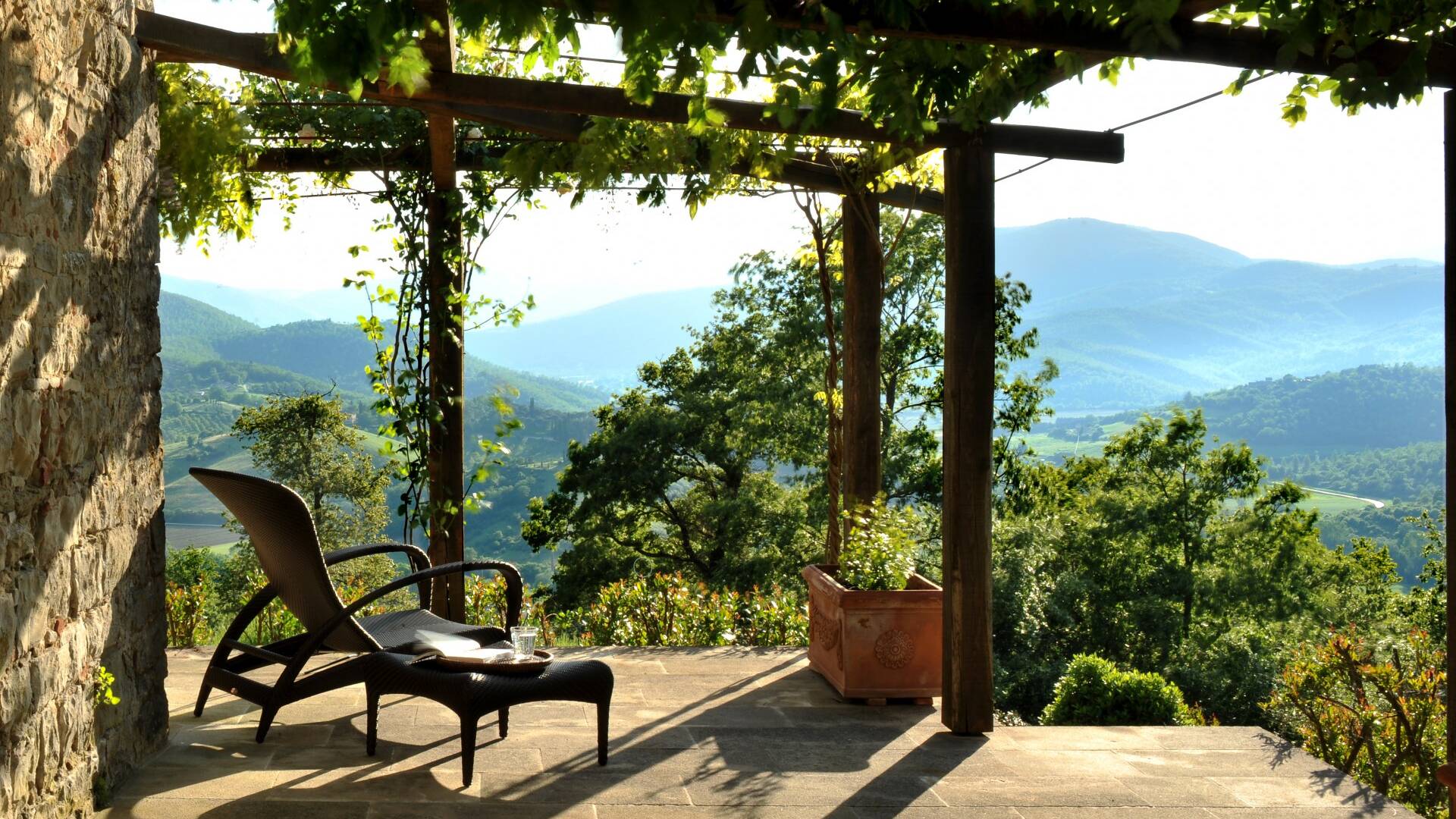 lounge and view over the valley