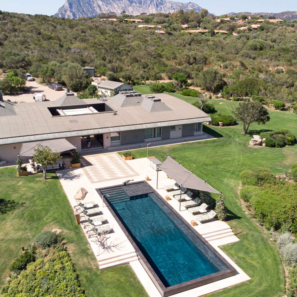 infinity swimming pool