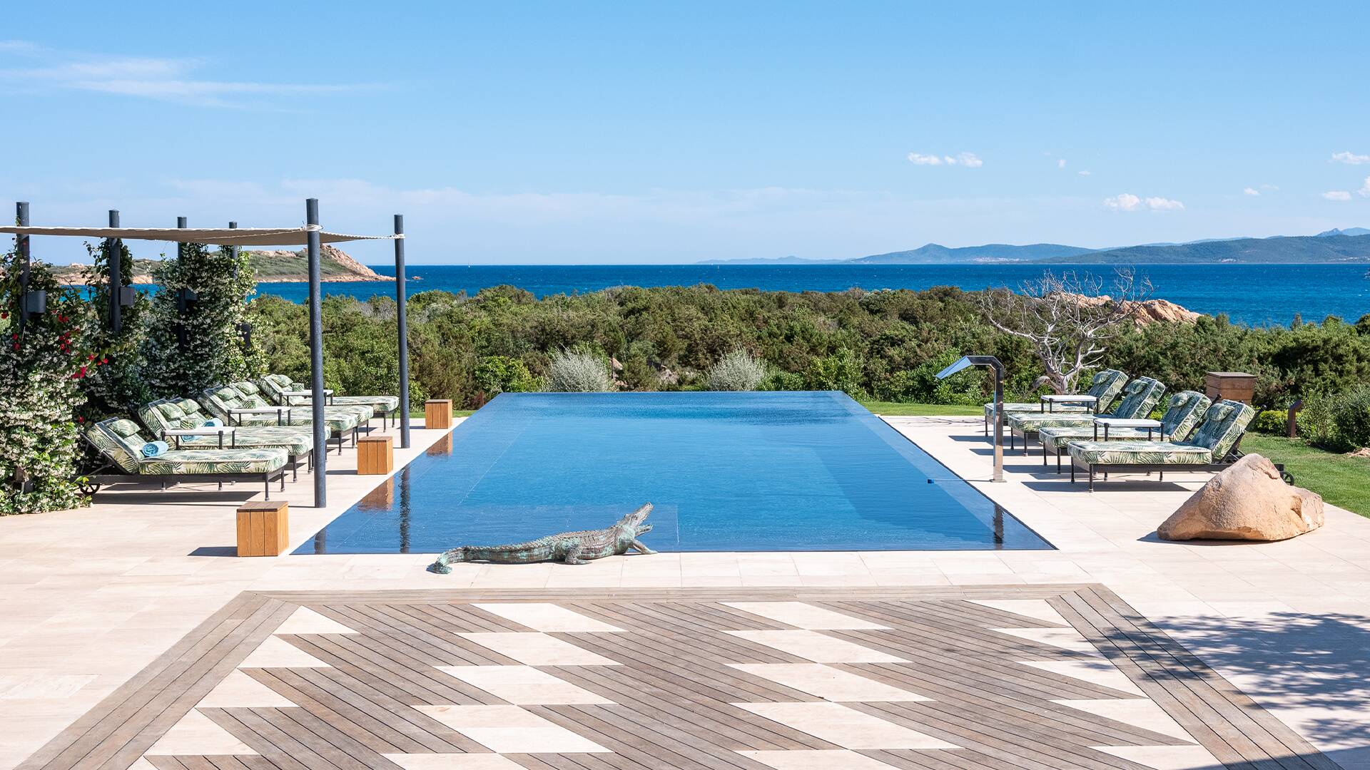 luxury villa Monica